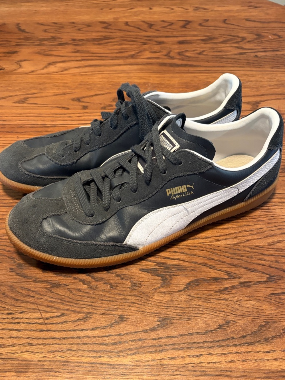 Puma Men’s Black & White Super Liga Sneakers with Gum Sole